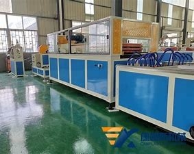 Bom preço. Máquina composta plástica de madeira automática da extrusão do GV on-line