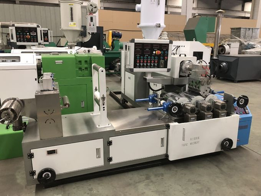 Bom preço. Tipo Mini Plastic Sheet Extruder Machine 200kg/H do laboratório on-line