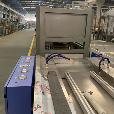 Bom preço. Placa gêmea do parafuso WPC que faz a máquina a alimentação horizontal de poupança de energia da lâmina on-line