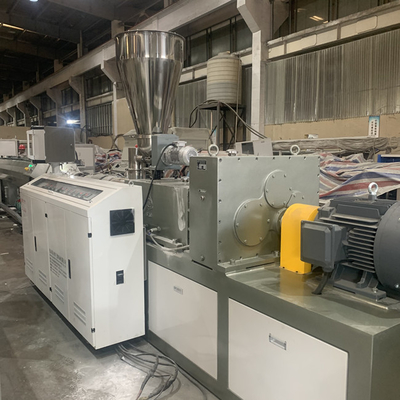 Bom preço. O PVC pulveriza a máquina plástica 6m/Min da tubulação da água elétrica on-line