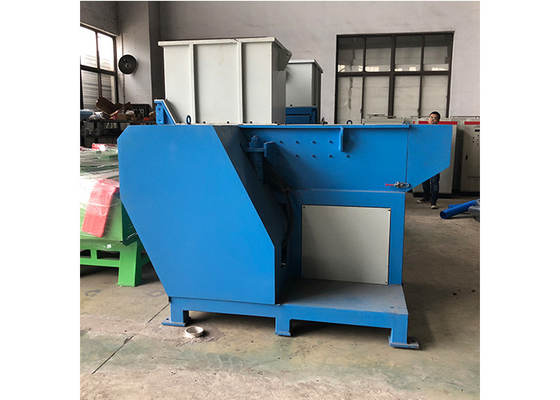 Bom preço. 800kg/máquina de reciclagem plástica retalhadora de H WPC on-line