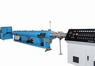 Bom preço linha ondulada de alimentação única parede da extrusão da tubulação do PE de 1600mm auto on-line