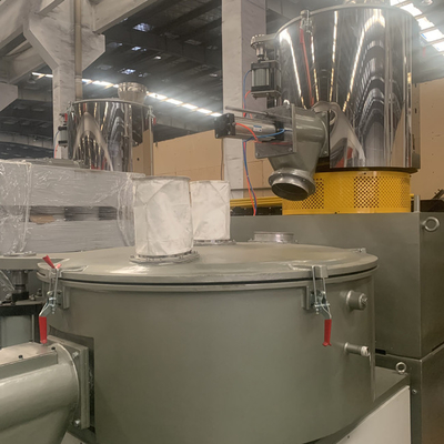 Bom preço. Aquecimento que refrigera a capacidade vertical da máquina 200kg/h do misturador do PVC on-line