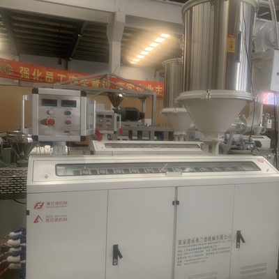 Bom preço Máquina plástica totalmente automático da tubulação do PE 100kg/H com inversor de ABB on-line
