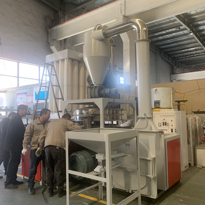 Bom preço. Taxa de transferência alta industrial da máquina 300kg/H do Pulverizer do PE do PVC dos PP on-line