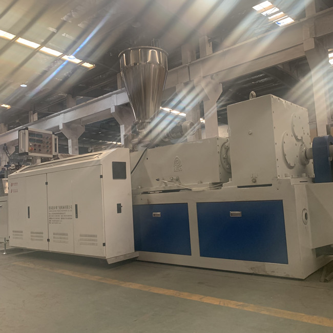linha plástica da extrusão do parafuso 400kg/H gêmeo cônico 2