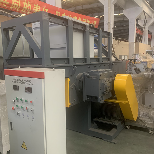 da máquina plástica do triturador da retalhadora do eixo WPC do dobro 650kg/H estrutura firme 1