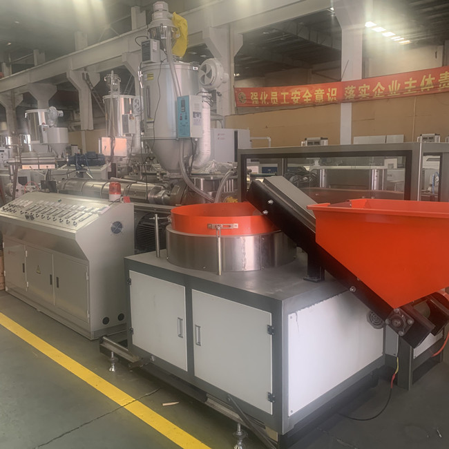 tubulação da irrigação de gotejamento de 2000mm máquina plástica da tubulação do HDPE de 3 camadas 0
