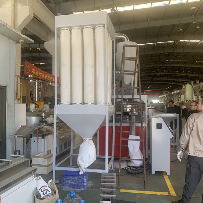 Taxa de transferência alta industrial da máquina 300kg/H do Pulverizer do PE do PVC dos PP 7