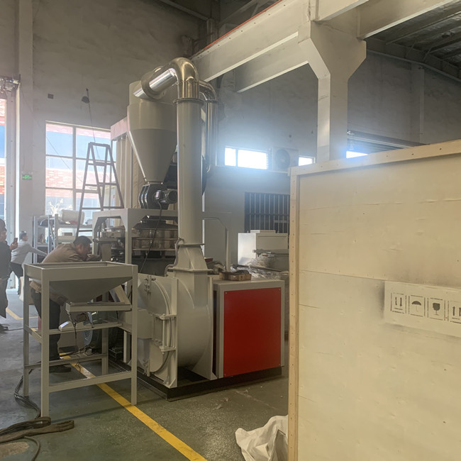 Taxa de transferência alta industrial da máquina 300kg/H do Pulverizer do PE do PVC dos PP 3