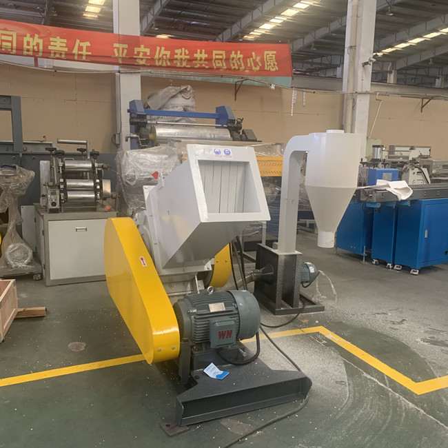 Taxa de transferência alta industrial da máquina 300kg/H do Pulverizer do PE do PVC dos PP 1