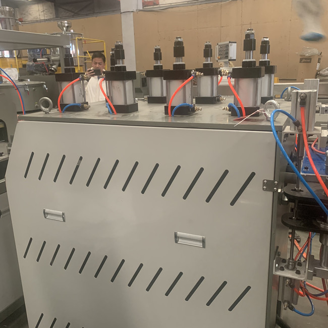 Cristalinidade alta POM Profile Extrusion Line termoplástico 5kg/H 3